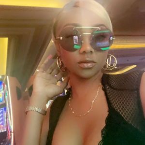 Meet your Posher, Freeze